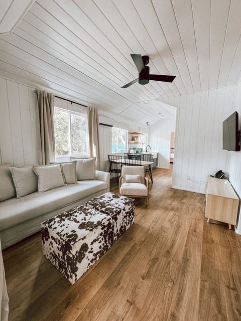 Dove Cottage | Individually decorated, individually furnished, iron/ironing board