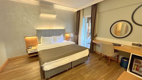 Superior Double Room, 1 Double Bed | Minibar, in-room safe, desk, laptop workspace