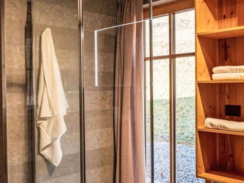 Flooring, Wood, Floor, Interior Design, Brown, Composite Material, Wood Stain, Hardwood, Room, Plumbing