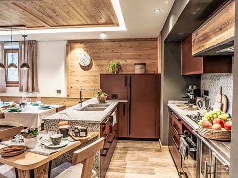 Kitchen, Wood, Furniture, Interior Design, Countertop, Flooring, Home, Floor, Cabinetry, Kitchen & Dining Room Table