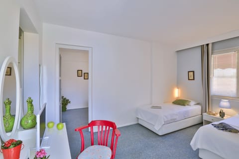 Family Room | Premium bedding, free minibar items, in-room safe, desk