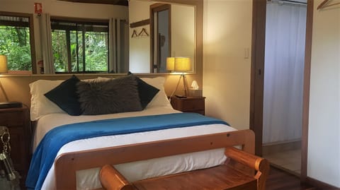 Deluxe Double Room | Free WiFi, bed sheets