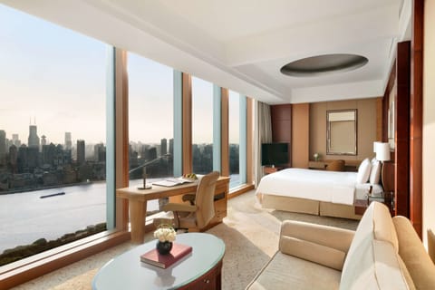 Grand Tower Horizon Premier Bund 1 King | View from room