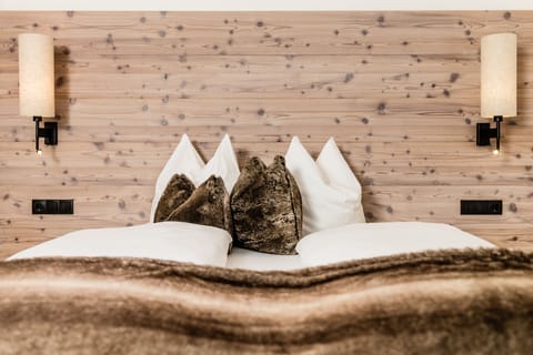 Family Room, Connecting Rooms | Frette Italian sheets, premium bedding, memory foam beds, minibar