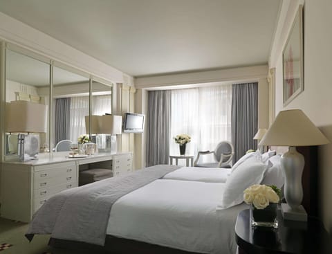Superior Room | Premium bedding, minibar, in-room safe, desk