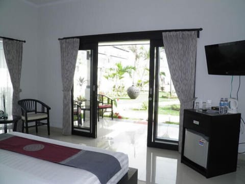 Deluxe Villa, 1 King Bed, Garden View | 1 bedroom, premium bedding, minibar, in-room safe