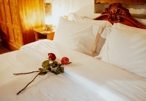 Gallery Double Room (Romantic) | Premium bedding, in-room safe, soundproofing, free WiFi