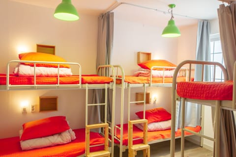 Shared Dormitory, Men only (6 Persons) | In-room safe, individually furnished, soundproofing, free WiFi