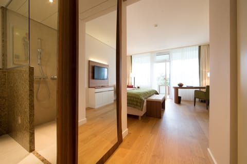 In-room safe, desk, laptop workspace, blackout drapes