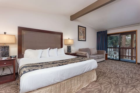 Deluxe Room, 1 King Bed, River View | Down comforters, desk, blackout drapes, iron/ironing board