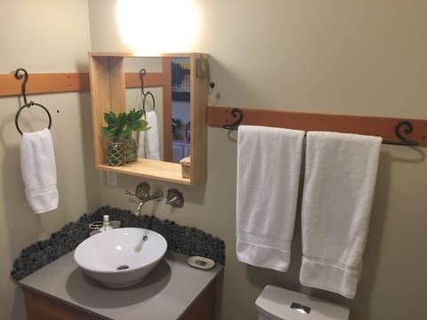 Cedar Room | Bathroom | Shower, designer toiletries, hair dryer, bathrobes