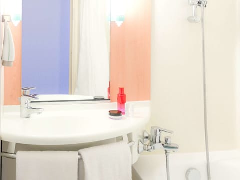 Standard Double Room, Multiple Beds | Bathroom | Bathtub, eco-friendly toiletries, hair dryer, towels