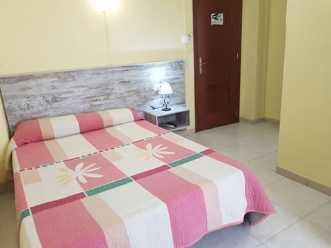 Standard Double Room | Desk, free WiFi, bed sheets