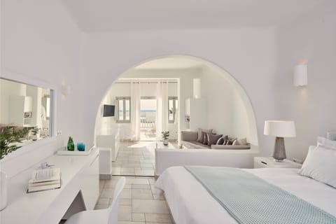 Junior Room, 1 Bedroom, Sea View | Premium bedding, in-room safe, soundproofing, free WiFi