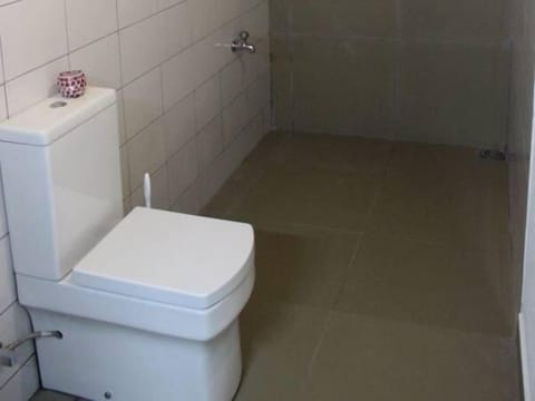 Standard Double Room (Non AC) | Bathroom | Shower