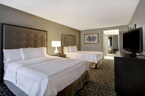 Suite, 2 Queen Beds, Non Smoking | Hypo-allergenic bedding, down comforters, Select Comfort beds