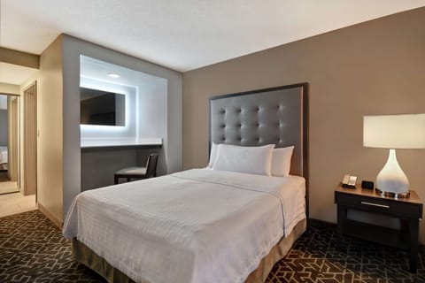 Suite, 1 Bedroom, Non Smoking (Bride) | Hypo-allergenic bedding, down comforters, Select Comfort beds