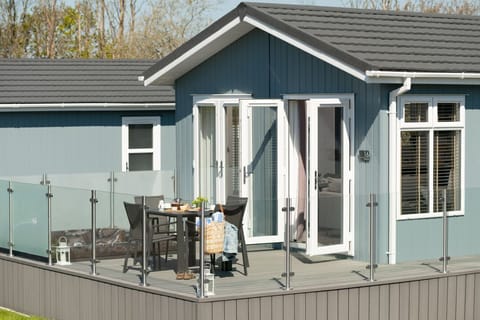 Kynance Spa (Pet)