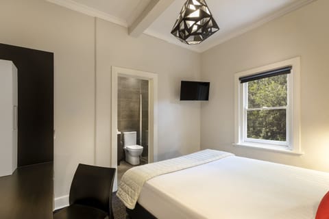 Private Room with Private Bathroom | 1 bedroom, in-room safe, desk, soundproofing