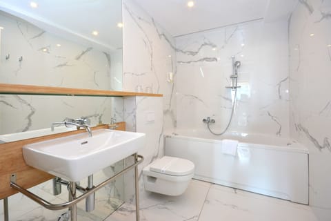 Minibar, in-room safe, desk