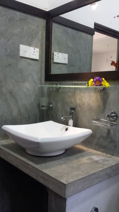 Villa, 3 Bedrooms | Bathroom sink