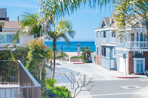 Expansive deck with view of the tranquil blue Pacific Ocean and refreshing coastal breezes
                