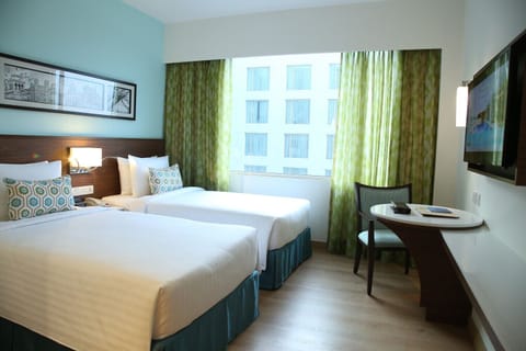 Room, 1 Twin Bed, City View | Pillowtop beds, in-room safe, desk, laptop workspace