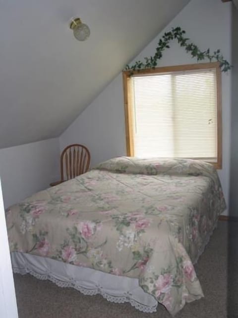 Suite, 1 Bedroom | 1 bedroom, free WiFi, bed sheets