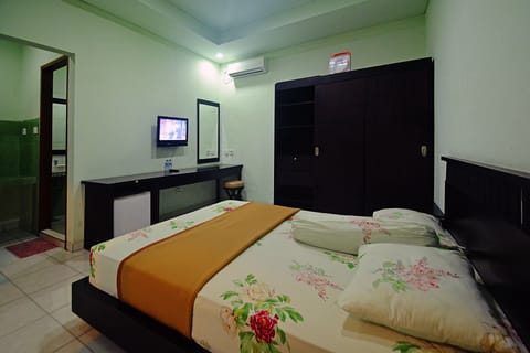 Standard Room | Desk, free WiFi, bed sheets