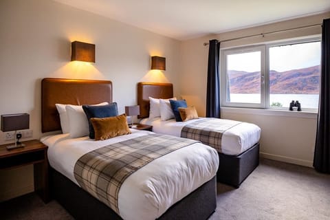Superior Twin Room, Loch View | Egyptian cotton sheets, premium bedding, individually decorated