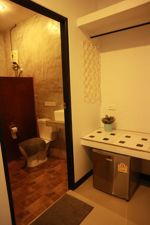 Standard Double Room | Minibar, desk, free WiFi