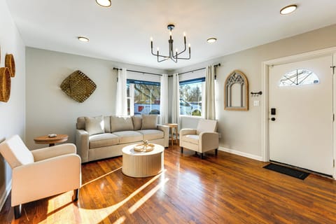 London Vacation Rental | 2BR | 1BA | 966 Sq Ft