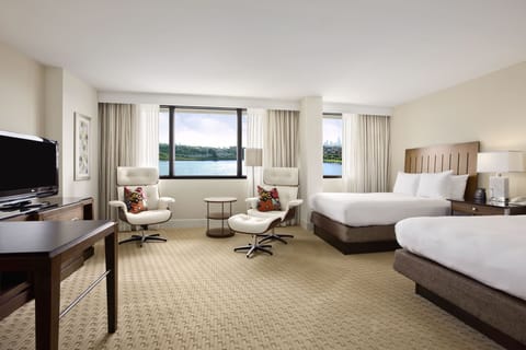 Deluxe Room, 2 Queen Beds, Lagoon View | Minibar, in-room safe, desk, laptop workspace