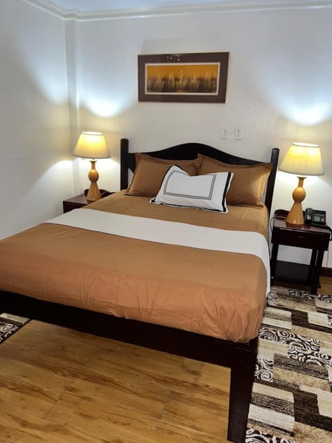 Executive Room, Refrigerator & Microwave | Free WiFi, bed sheets