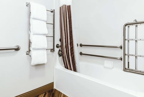 Combined shower/tub, eco-friendly toiletries, hair dryer, towels