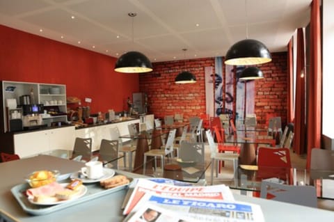 Daily buffet breakfast (EUR 12 per person)