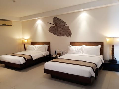 Deluxe Twin Room, Smoking, Balcony | In-room safe, desk, laptop workspace, iron/ironing board