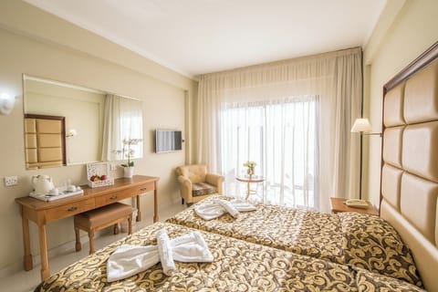 Minibar, free cribs/infant beds, WiFi