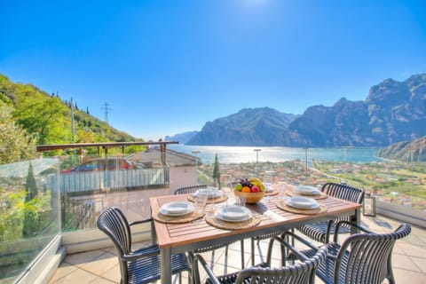 Family Villa, Multiple Bedrooms, 2 Bathrooms, Mountainside (Villa Paradise View With Private Pool) | Outdoor dining