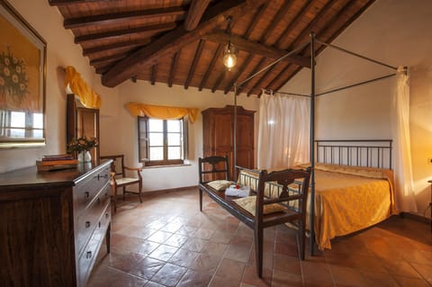 Apartment, 3 Bedrooms | Free cribs/infant beds, free WiFi, bed sheets