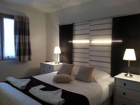 Comfort Double Room | Premium bedding, minibar, in-room safe, soundproofing