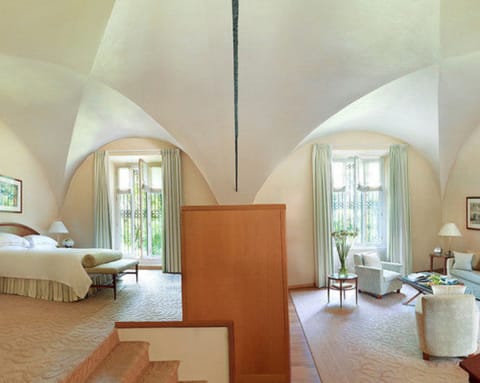 Cloister Suite with one king bed | Frette Italian sheets, premium bedding, minibar, in-room safe