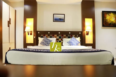 Premium Room, 1 Bedroom | Individually decorated, individually furnished, desk, laptop workspace