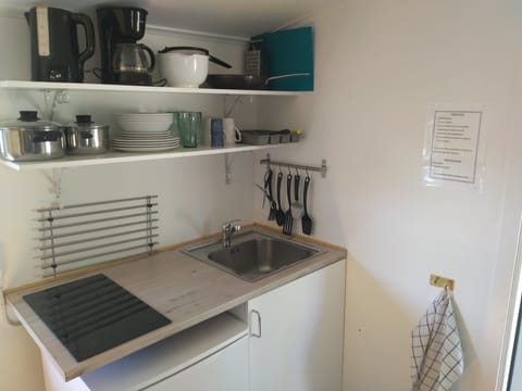 Family Quadruple Room, 1 Bedroom (Linen not included) | Individually decorated, free WiFi, bed sheets