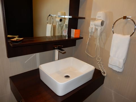 Two Bedroom Suite | Bathroom | Shower, hair dryer, towels