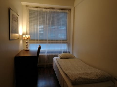 Single Room, Shared Bathroom | Free WiFi, bed sheets