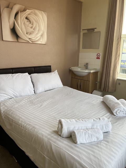 Standard Double Room, Shared Bathroom