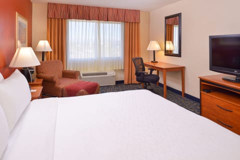 Standard Room, 1 King Bed | 1 bedroom, premium bedding, pillowtop beds, individually decorated