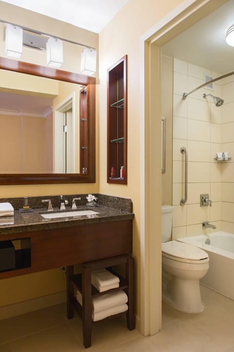 Combined shower/tub, deep soaking tub, free toiletries, hair dryer