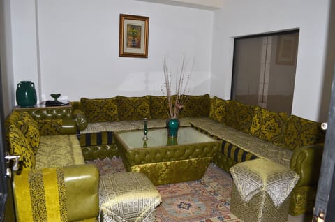 Standard Room | Living area | 32-inch TV with satellite channels